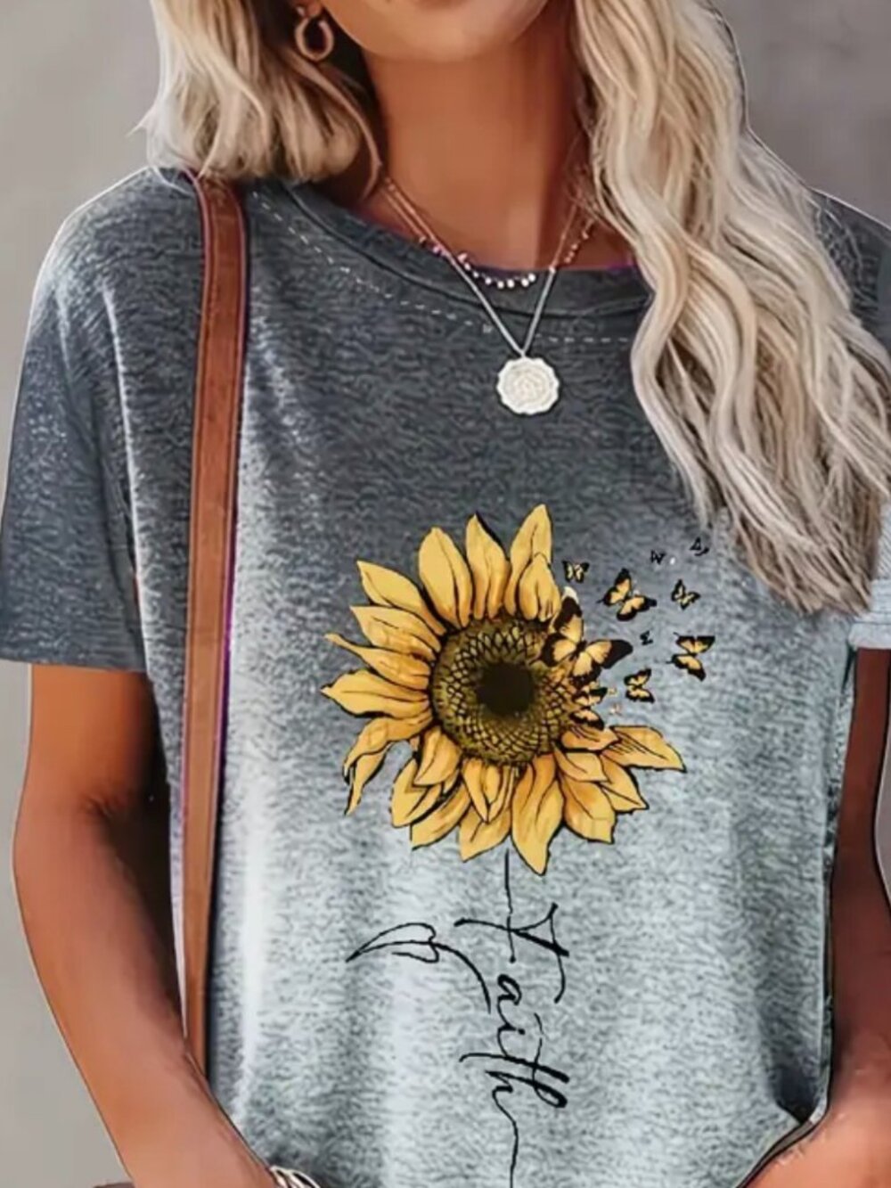 Sunflower Faith Graphic Tee - Gray Gradient Ombre - Size L (8/10)